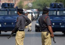 کراچی کے علاقے گلشن اقبال میں مدرسہ تحویل میں لے لیا گیا