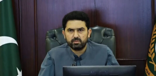 سہیل آفریدی کمرے میں اکیلے تھے، دروازہ توڑ کر تحویل میں لیا گیا، اندرونی کہانی سامنے آگئی